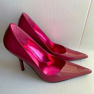 Women’s heels. Size 10. Bakers.